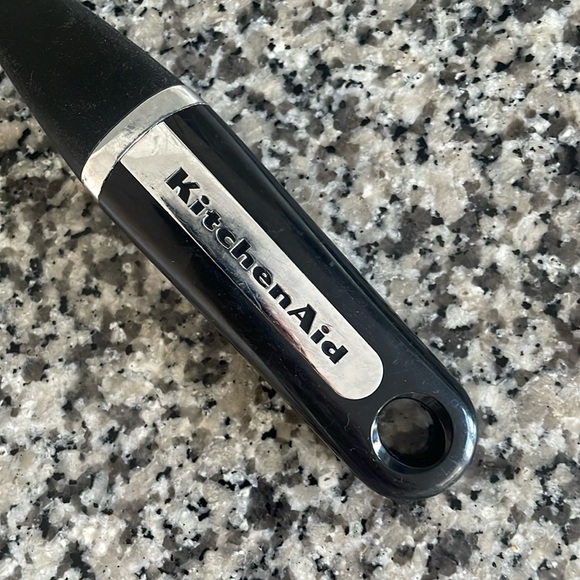 NWOT: KitchenAid - Slotted Turner, Heat Resistant Spatula. New - Picture 2 of 5